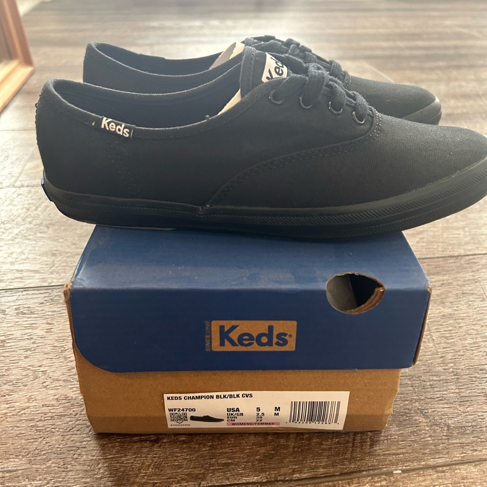 Women’s Keds Champion Black canvas Size 5M